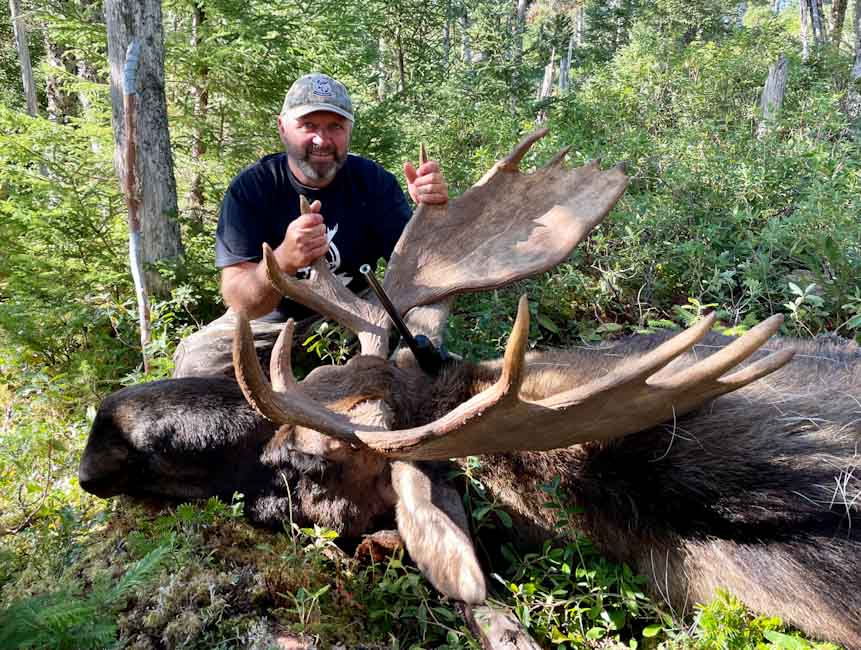 Newfoundland Moose Hunting,Newfoundland Outfitter,Woodman's Outfitters